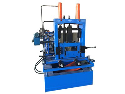 Perfiladora de correas en C y Z (ajuste automático)