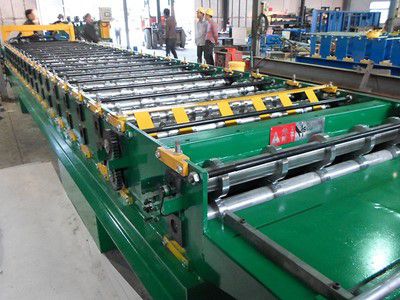 El pre-cortador hidráulico se puede elegir para la operación para ahorrar costos de mano de obra.