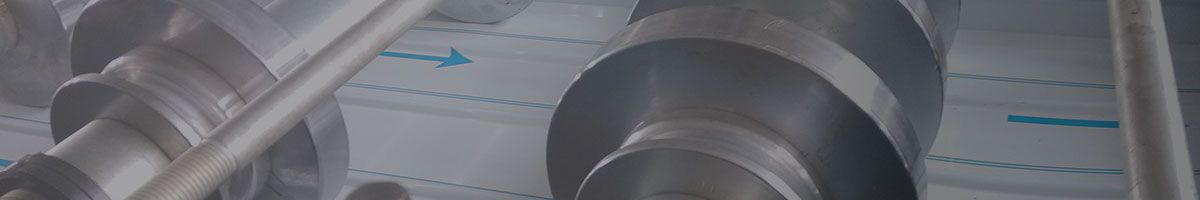 Máquina perfiladora para sistema de junta alzada